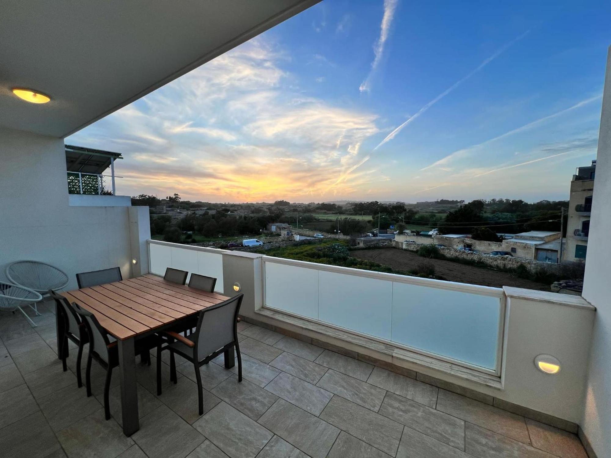 Carousel Apartments Qrendi 外观 照片